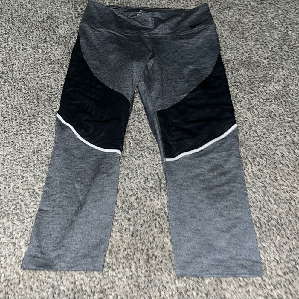 Nike Dri-Fit - exercise crop pants - M